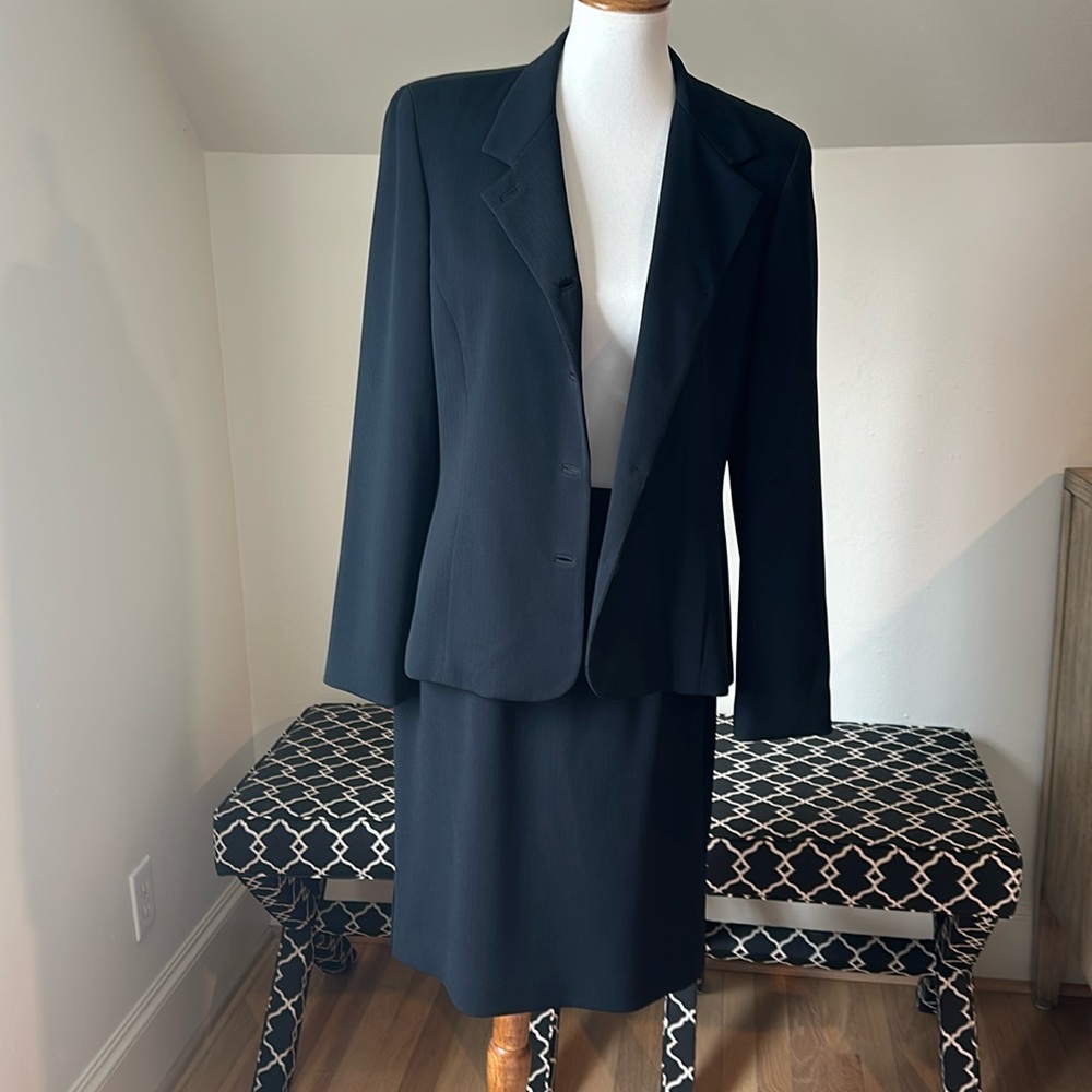Alex Garfield Garfield and Marks black skirt suit.
